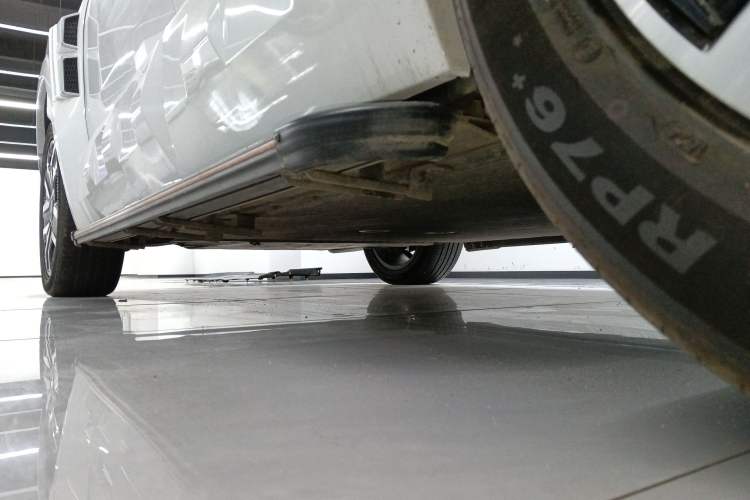 Used iCAR 03 2024 472km Four-Wheel Drive Long-Range Intelligent Advanced Version Left Side Sill