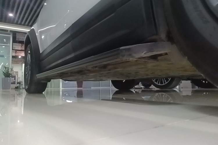 Used iCAR 03 2024 501km Two-Wheel Drive Long-Range Version Left Side Sill