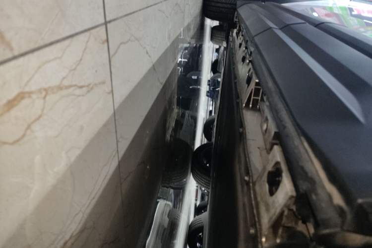 Used iCAR 03 2024 472km Four-Wheel Drive Long-Range Version Left Side Sill