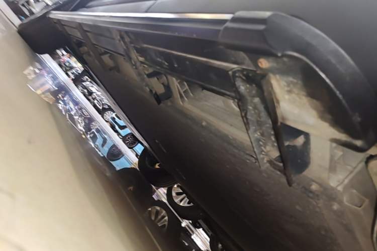 Used iCAR 03 2024 501km Two-Wheel Drive Long-Range Version Left Side Sill