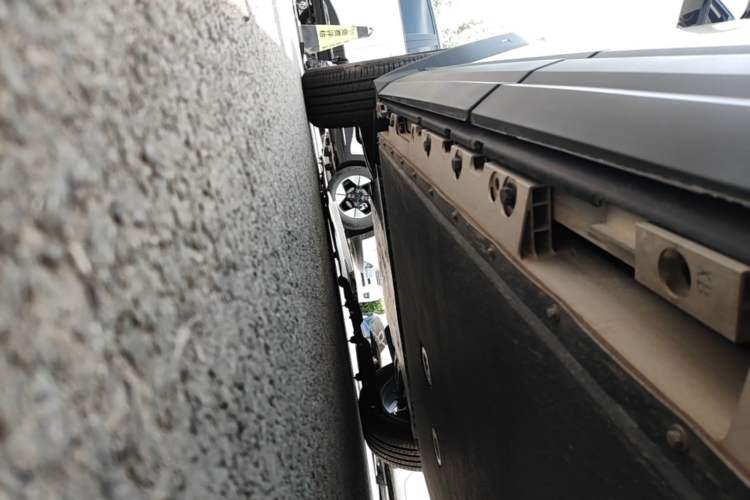 Used iCAR 03 2024 501km Two-Wheel Drive Long-Range Version Left Side Sill