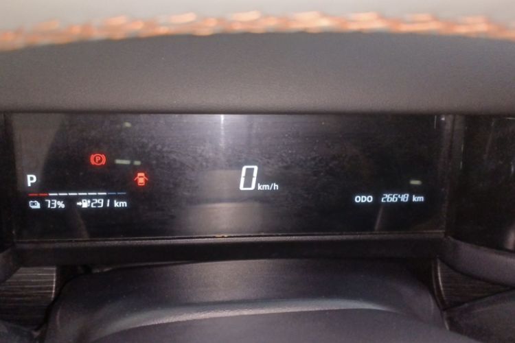 Used iCAR 03 2024 401km Two-Wheel Drive Standard Advanced Version Odometer Close Up