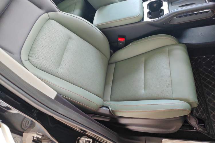 Used iCAR 03 2024 501km Two-Wheel Drive Long-Range Yuechao Edition Right Front Seat