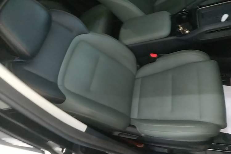 Used iCAR 03 2024 501km Two-Wheel Drive Long-Range Version Right Front Seat