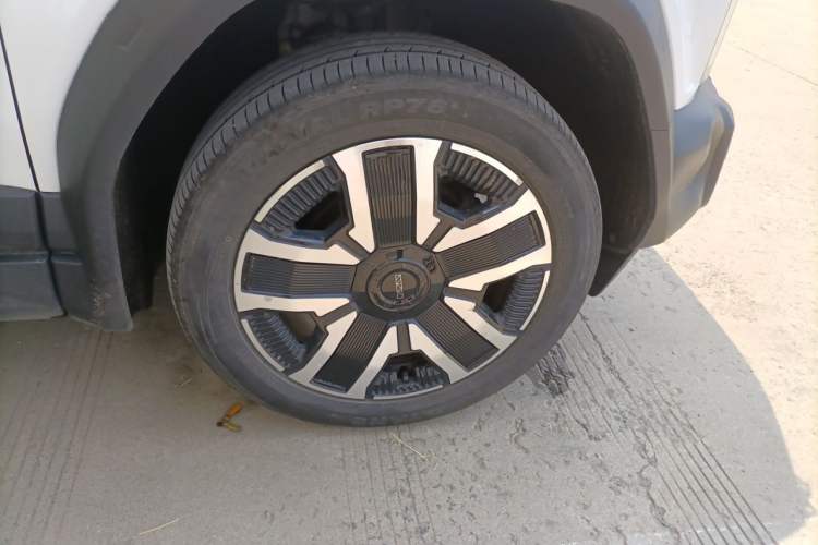 Used iCAR 03 2024 472km Four-Wheel Drive Long-Range Version Right Front Wheel Hub