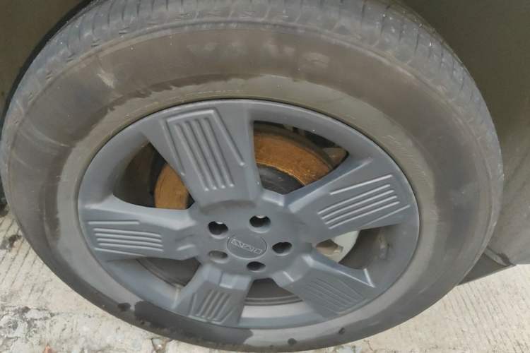 Used iCAR 03 2024 501km Two-Wheel Drive Long-Range Version Right Front Wheel Hub