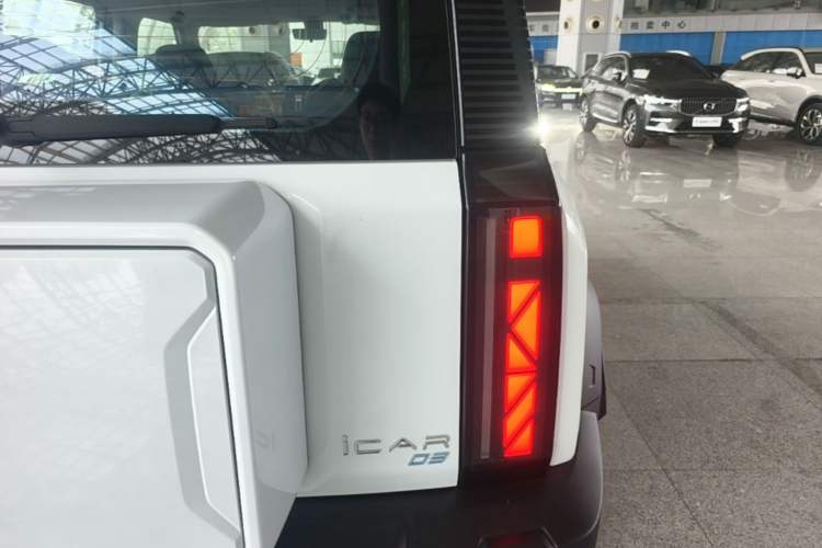 Used iCAR 03 2024 401km Two-Wheel Drive Standard Advanced Version Right Rear Taillight