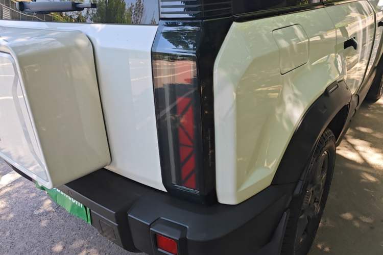 Used iCAR 03 2024 472km Four-Wheel Drive Long-Range Version Right Rear Taillight