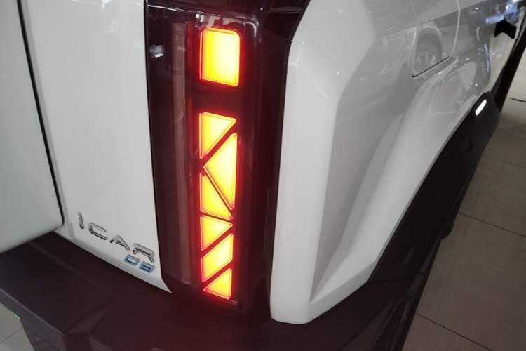 Used iCAR 03 2024 401km Two-Wheel Drive Standard Advanced Version Right Rear Taillight
