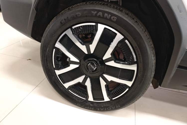Used iCAR 03 2024 472km Four-Wheel Drive Long-Range Version Right Rear Wheel Hub