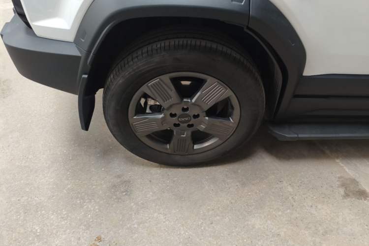 Used iCAR 03 2024 501km Two-Wheel Drive Long-Range Version Right Rear Wheel Hub