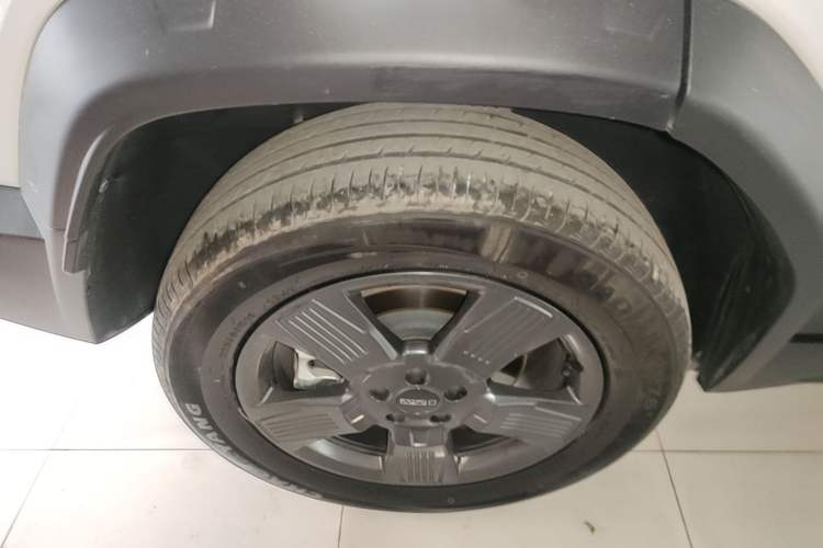 Used iCAR 03 2024 501km Two-Wheel Drive Long-Range Version Right Rear Wheel Hub