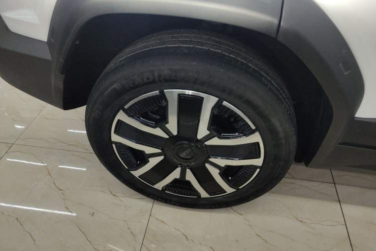 Used iCAR 03 2024 472km Four-Wheel Drive Long-Range Version Right Rear Wheel Hub