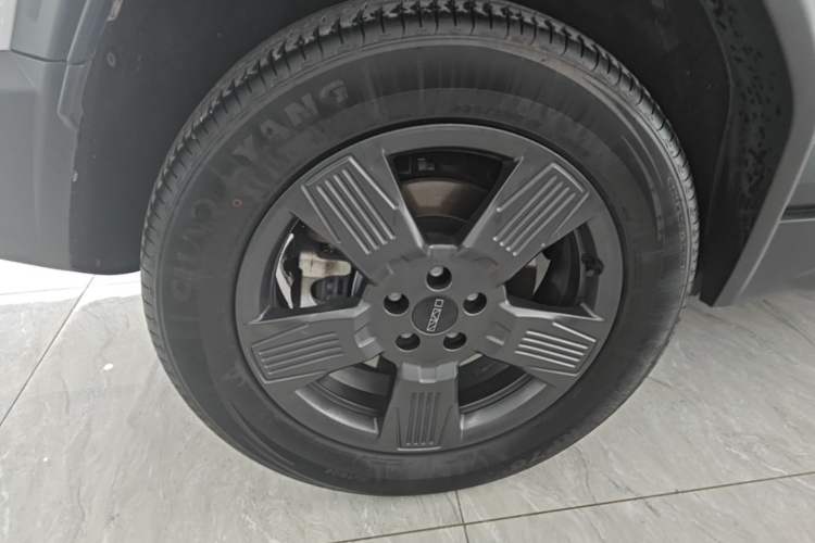 Used iCAR 03 2024 401km Two-Wheel Drive Standard Advanced Version Right Rear Wheel Hub