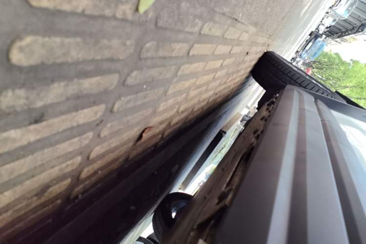 Used iCAR 03 2024 401km Range Two-Wheel Drive Standard Yuechao Version Right Side Sill