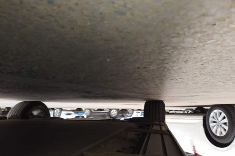 Used iCAR 03 2024 501km Two-Wheel Drive Long-Range Version Right Side Sill