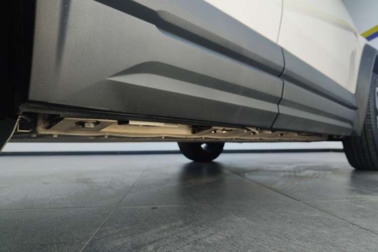 Used iCAR 03 2024 501km Two-Wheel Drive Long-Range Version Right Side Sill