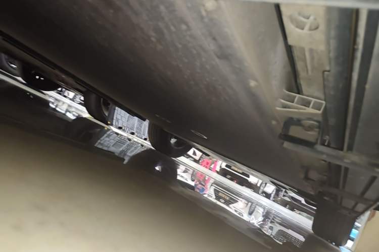 Used iCAR 03 2024 501km Two-Wheel Drive Long-Range Version Right Side Sill