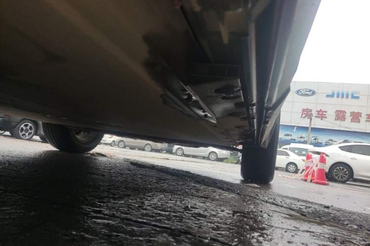 Used iCAR 03 2024 501km Two-Wheel Drive Long-Range Version Right Side Sill