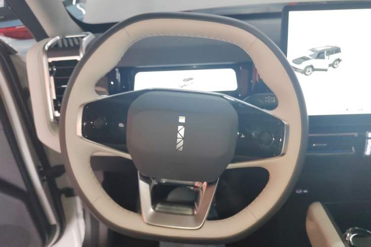Used iCAR 03 2024 472km Four-Wheel Drive Long-Range Intelligent Advanced Version Steering Wheel