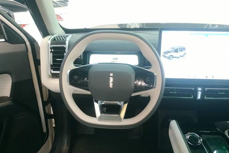 Used iCAR 03 2024 472km Four-Wheel Drive Long-Range Intelligent Advanced Version Steering Wheel
