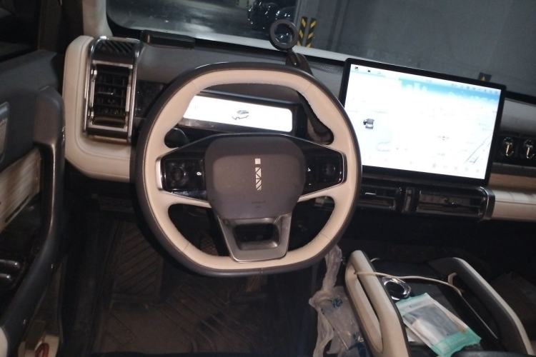 Used iCAR 03 2024 472km Four-Wheel Drive Long-Range Intelligent Advanced Version Steering Wheel