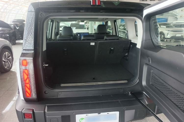 Used iCAR 03 2024 401km Two-Wheel Drive Standard Advanced Version Trunk