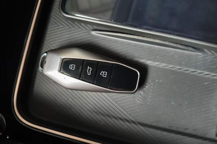 Used iCAR 03 2024 501km Two-Wheel Drive Long-Range Version Vehicle Key