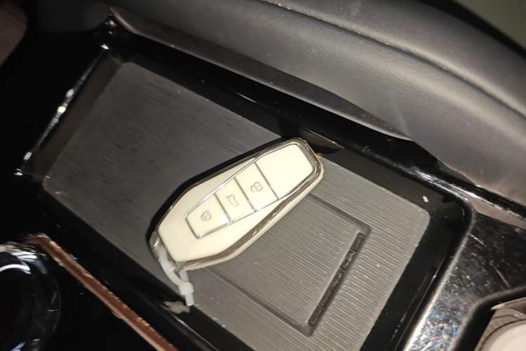 Used iCAR 03 2024 501km Four-wheel Drive Long-range Intelligent Driving Edition Vehicle Key