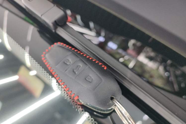 Used iCAR 03 2024 472km Four-Wheel Drive Long-Range Version Vehicle Key