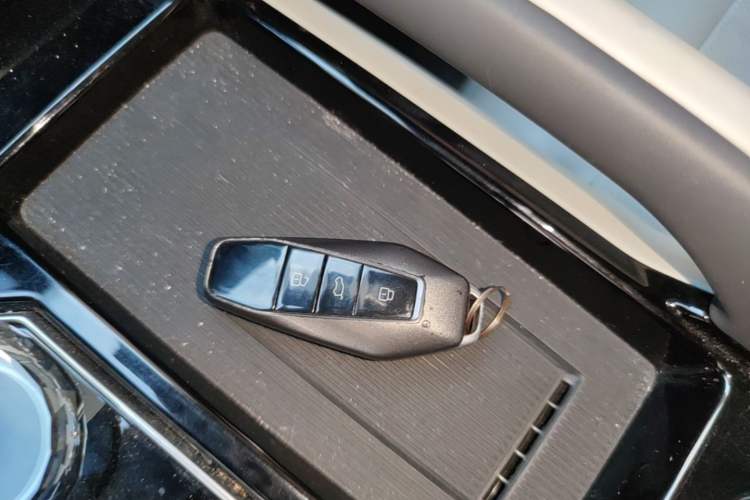 Used iCAR 03 2024 501km Four-wheel Drive Long-Range Advanced Version Vehicle Key