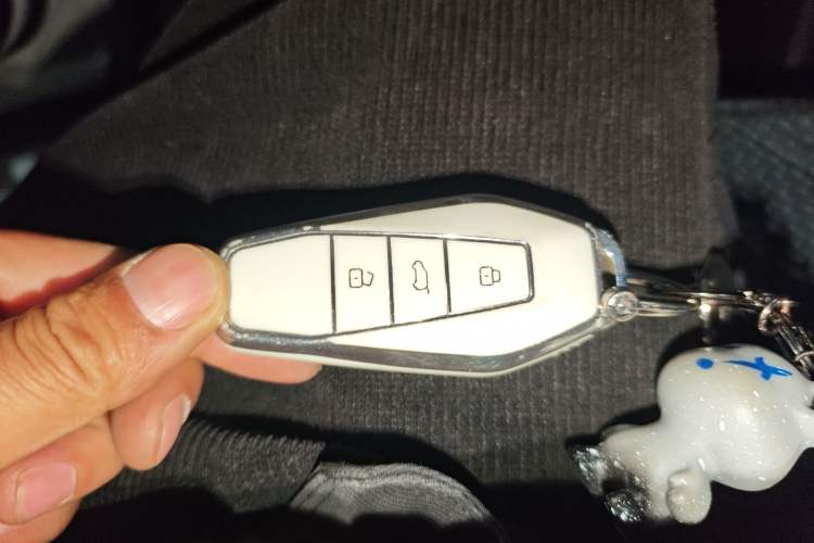 Used iCAR 03 2024 472km Four-Wheel Drive Long-Range Smart Enjoyment Version Vehicle Key