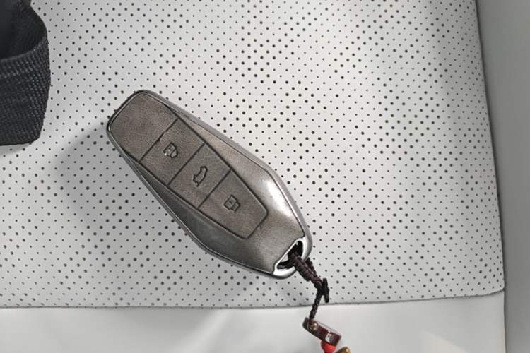 Used iCAR 03 2024 401km Two-Wheel Drive Standard Advanced Version Vehicle Key