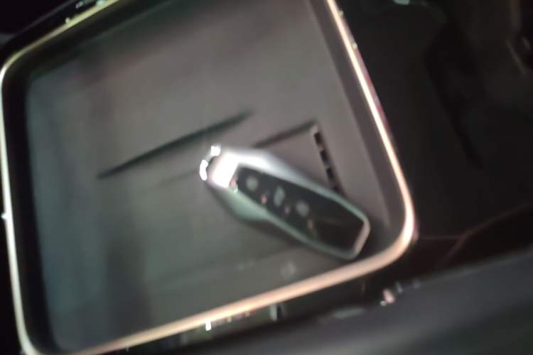 Used iCAR 03 2024 501km Two-Wheel Drive Long-Range Version Vehicle Key