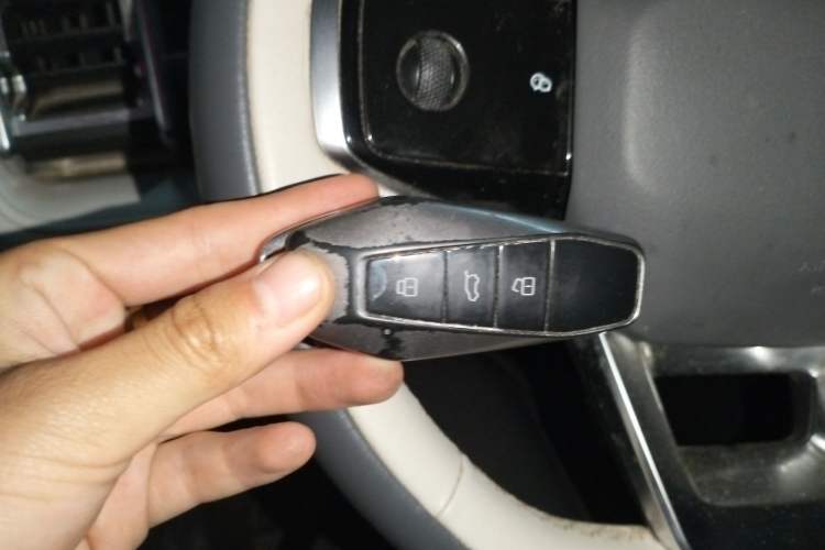 Used iCAR 03 2024 472km Four-Wheel Drive Long-Range Intelligent Advanced Version Vehicle Key