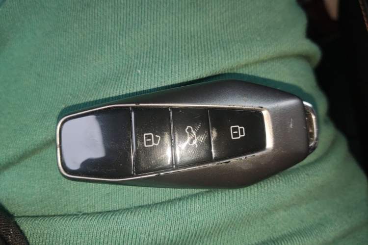 Used iCAR 03 2024 501km Two-Wheel Drive Long-Range Version Vehicle Key