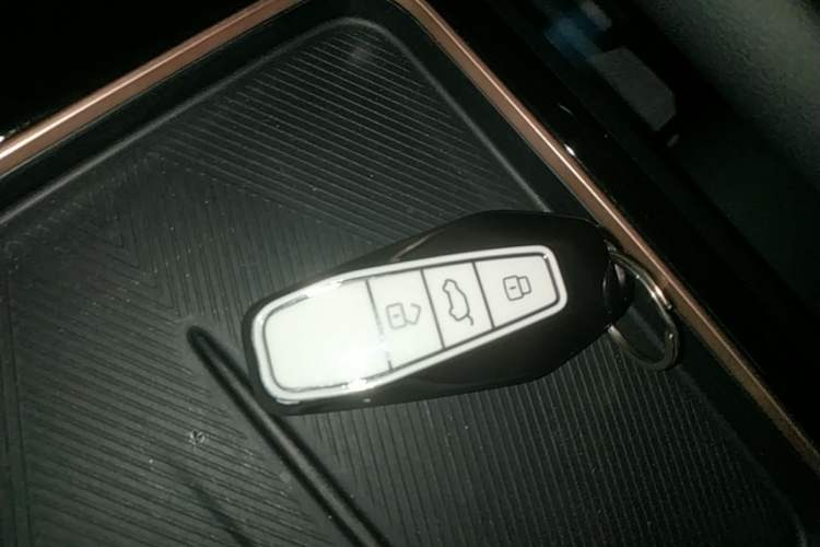 Used iCAR 03 2024 501km Two-Wheel Drive Long-Range Version Vehicle Key