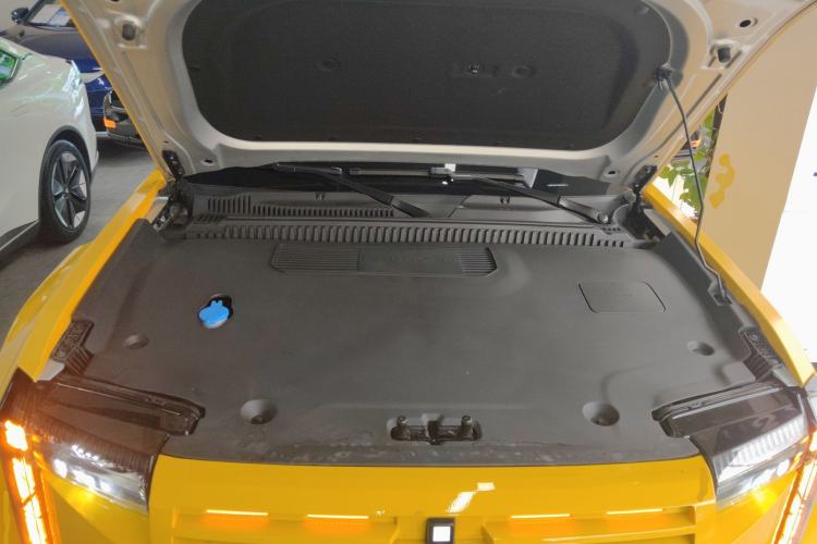 Used iCAR 03 2024 501km Four-wheel Drive Long-range Intelligent Driving Edition Engine Bay