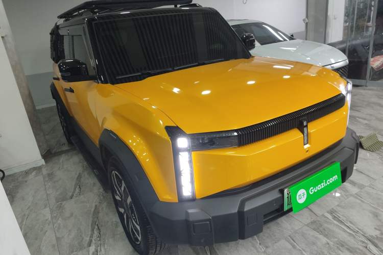 Used iCAR 03 2024 472km Four-Wheel Drive Long-Range Version Front Right 45 Deg