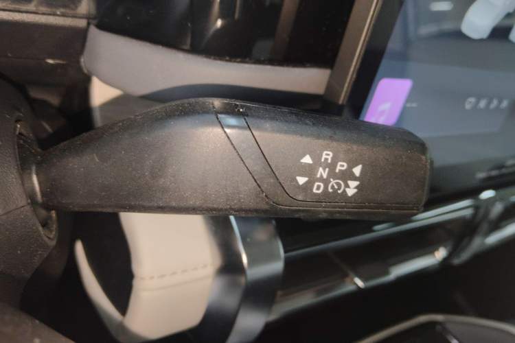 Used iCAR 03 2024 501km Four-wheel Drive Long-range Intelligent Driving Edition Gear Lever
