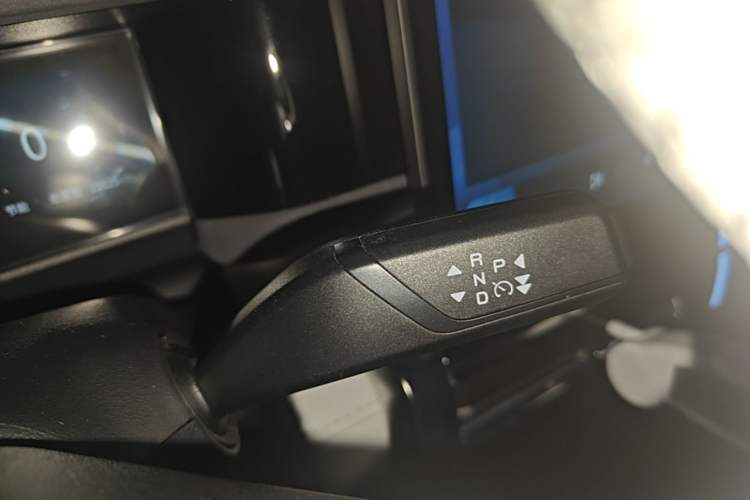 Used iCAR 03 2024 472km Four-Wheel Drive Long-Range Smart Enjoyment Version Gear Lever