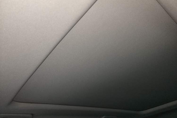 Used iCAR 03 2024 472km Four-Wheel Drive Long-Range Version Headliner