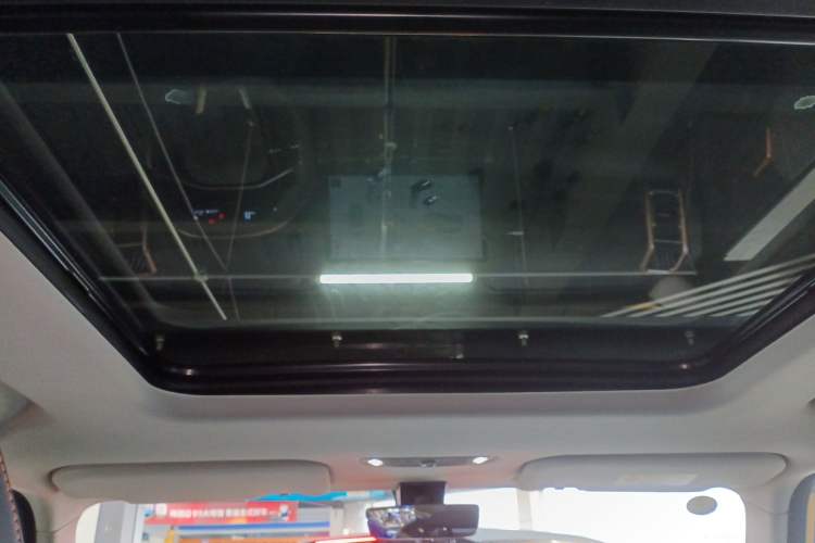 Used iCAR 03 2024 501km Two-Wheel Drive Long-Range Version Headliner