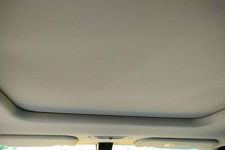 Used iCAR 03 2024 401km Two-Wheel Drive Standard Advanced Version Headliner