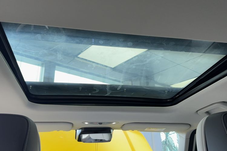 Used iCAR 03 2024 501km Four-wheel Drive Long-range Intelligent Driving Edition Headliner