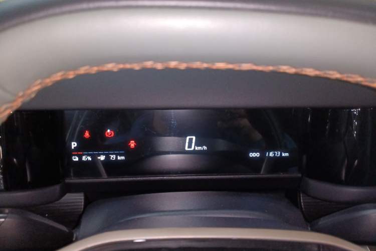 Used iCAR 03 2024 501km Two-Wheel Drive Long-Range Version Instrument Cluster