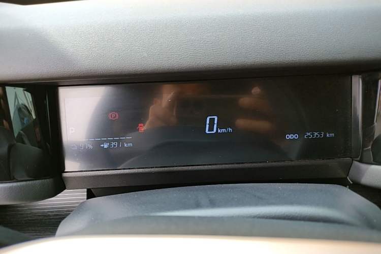 Used iCAR 03 2024 401km Two-Wheel Drive Standard Advanced Version Instrument Cluster
