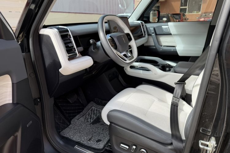 Used iCAR 03 2024 501km Four-wheel Drive Long-range Intelligent Driving Edition Interior 2