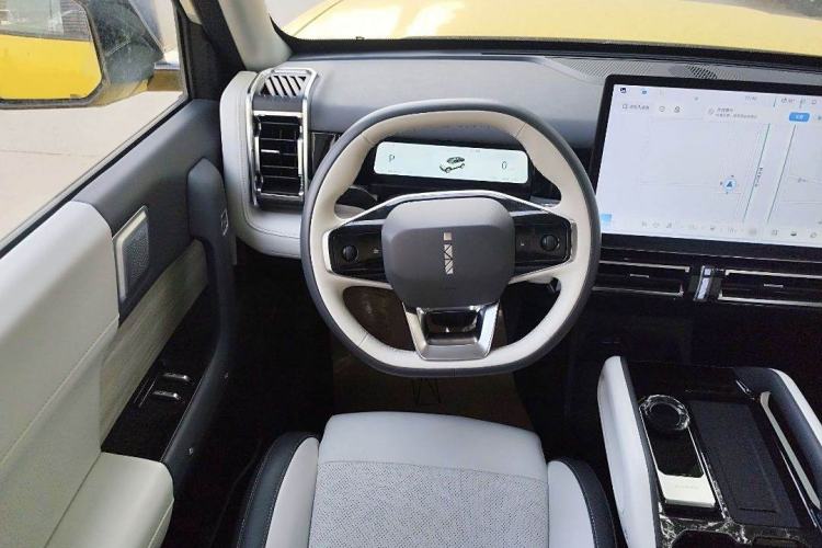 Used iCAR 03 2024 501km Four-wheel Drive Long-range Intelligent Driving Edition Interior 3