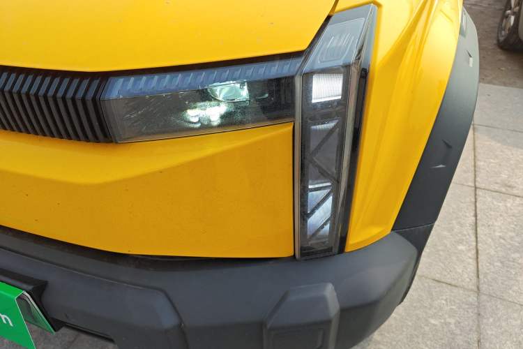 Used iCAR 03 2024 501km Two-Wheel Drive Long-Range Version Left Front Headlight